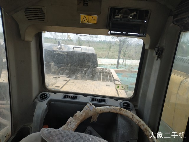 卡特彼勒 323DL 挖掘机