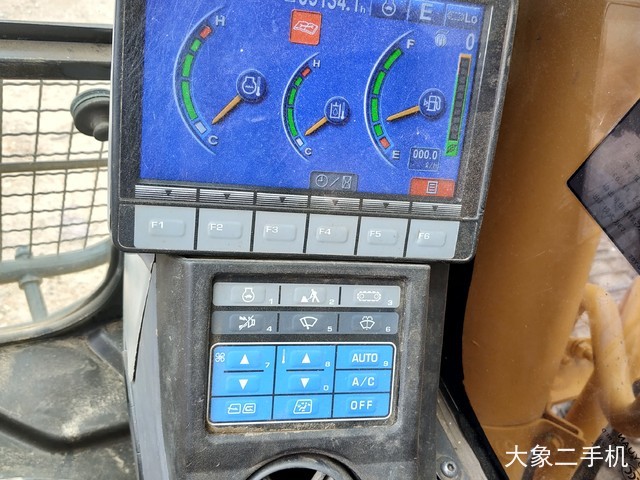 小松 PC210LC-8M0 挖掘机