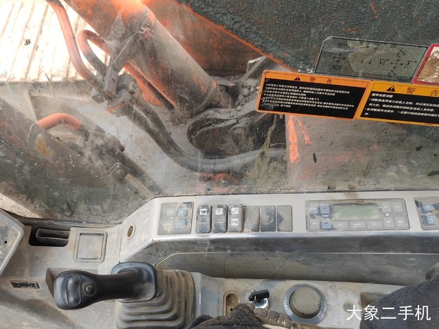 斗山 DX260LC 挖掘机