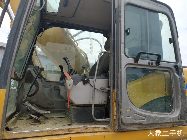 中联重科 ZE260E 挖掘机