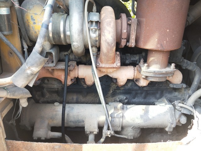 山推 SD32W岩石型 推土机