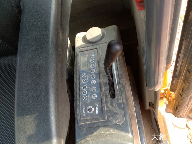 徐工 XE60D 挖掘机