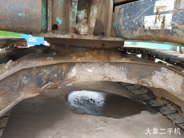 神钢 SK75-8 挖掘机