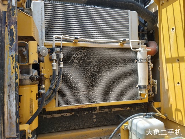 卡特彼勒 323DL 挖掘机