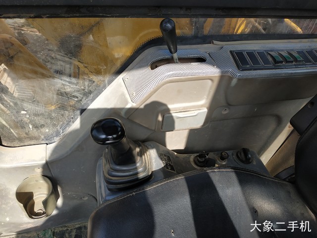 玉柴 YC135-8 挖掘机