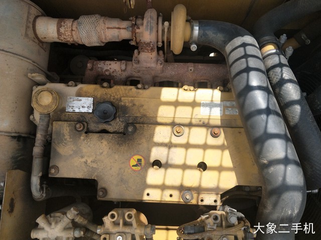 卡特彼勒 323DL 挖掘机