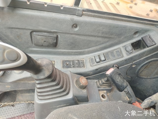 现代 R60-9 挖掘机