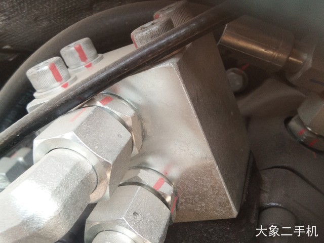 徐工 XE35U 挖掘机