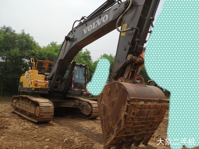 沃尔沃 EC380DL 挖掘机