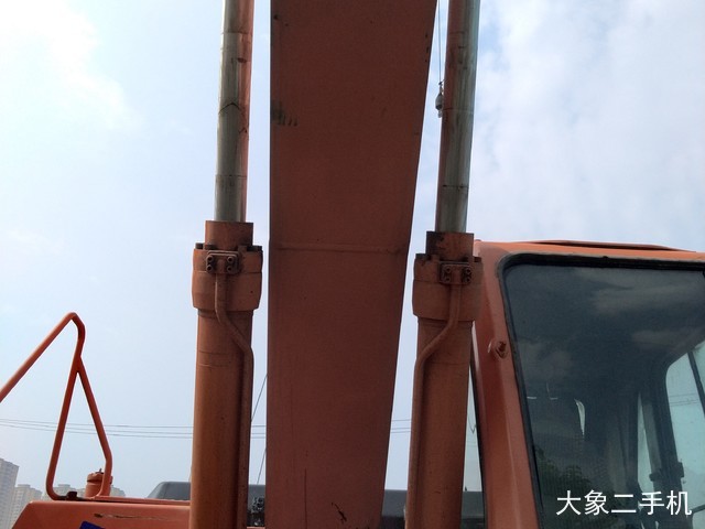 斗山 DH225LC-9 挖掘机