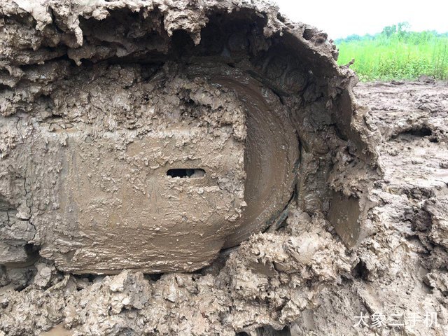 徐工 XE150D 挖掘机