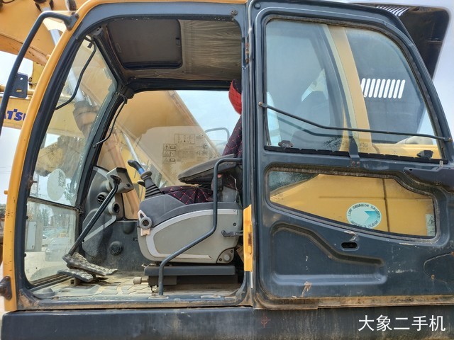 现代 R225LC-9 挖掘机