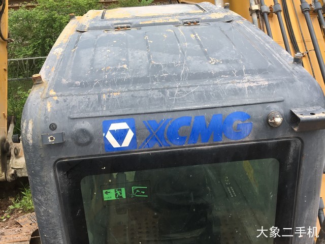 徐工 XE200D 挖掘机