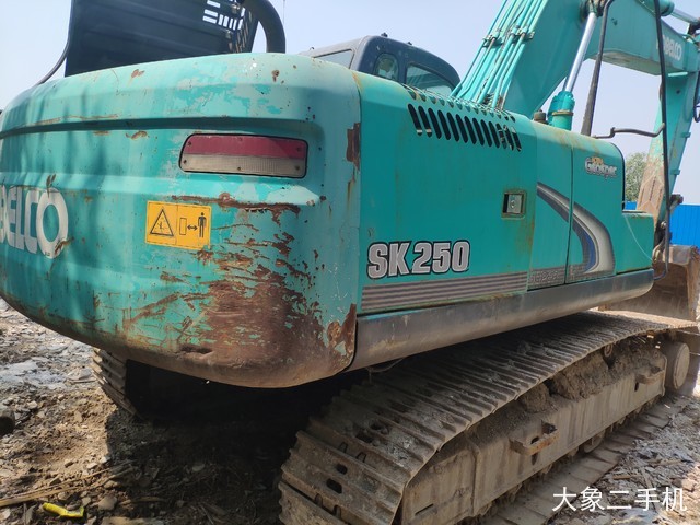 神钢 SK250-8 挖掘机