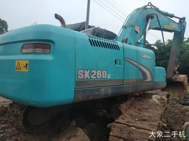 神钢 SK260LC-8 挖掘机