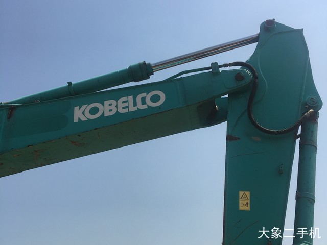 神钢 SK260LC-8 挖掘机