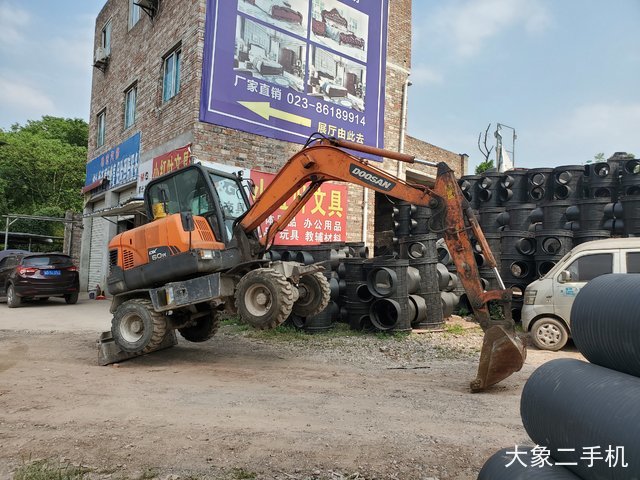 现代 R60W-9 挖掘机