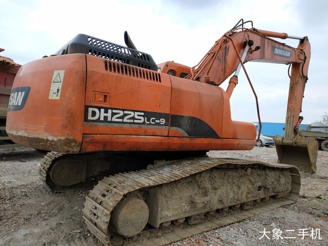 斗山 DH220LC-9E 挖掘机
