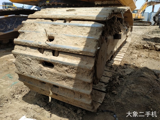 龙工 LG6245E 挖掘机