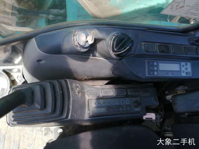 神钢 SK260LC-8 挖掘机