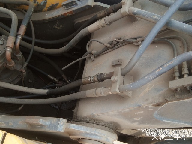 沃尔沃 EC210B 挖掘机