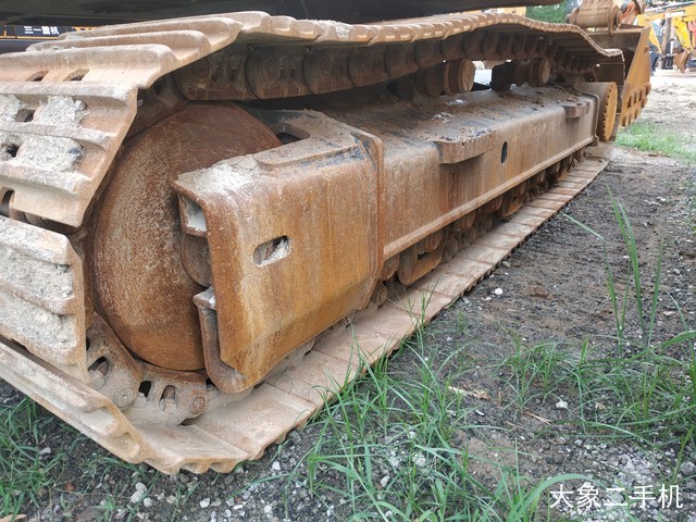 徐工 XE370CA 挖掘机