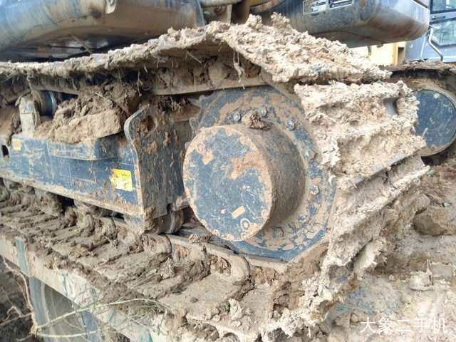 徐工 XE75D 挖掘机