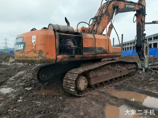 斗山 DH420LC-7 挖掘机