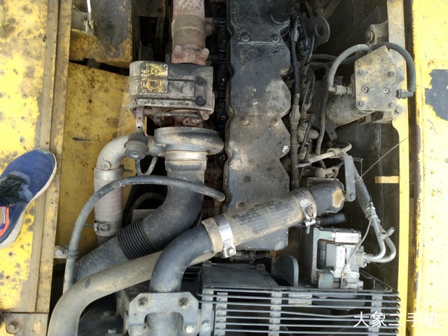 小松 PC240LC-8 挖掘机