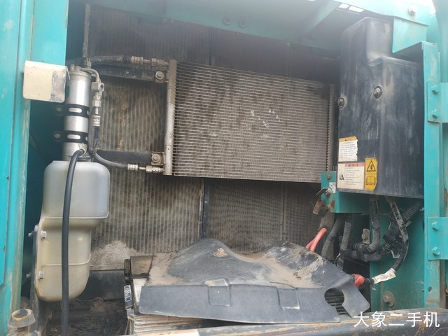 神钢 SK260LC-8 挖掘机