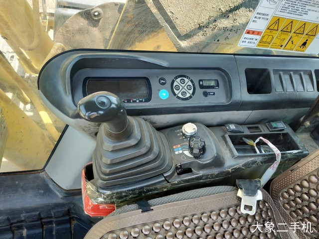 住友 SH240-5 挖掘机