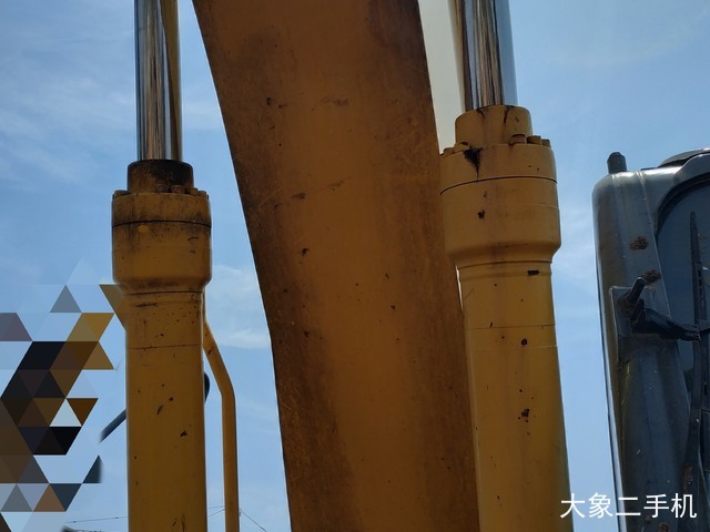 住友 SH210-5 挖掘机