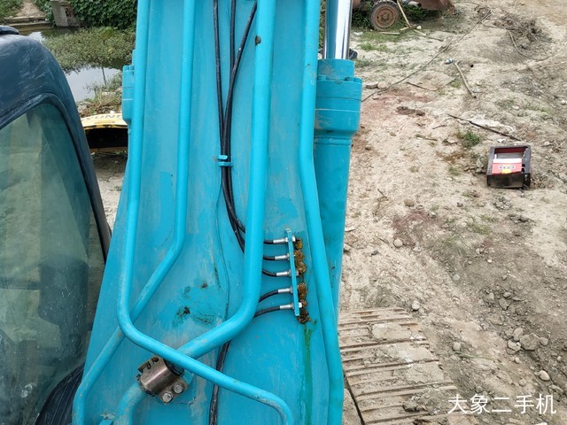 神钢 SK250-8 挖掘机