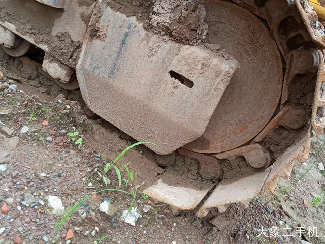 徐工 XE150D 挖掘机