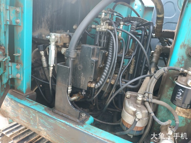 神钢 SK75-8 挖掘机