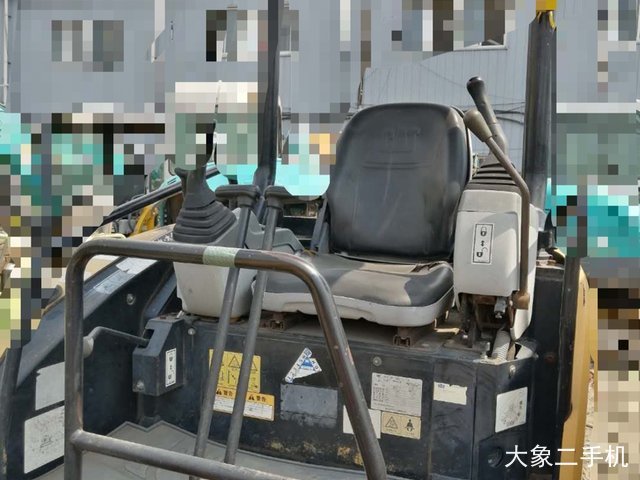 卡特彼勒 302 挖掘机