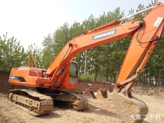斗山 DH220LC-7 挖掘机