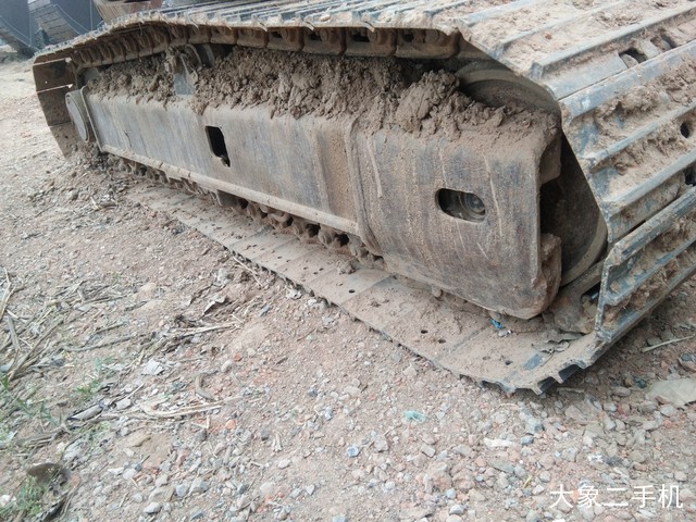 雷沃重工 FR65V8 挖掘机