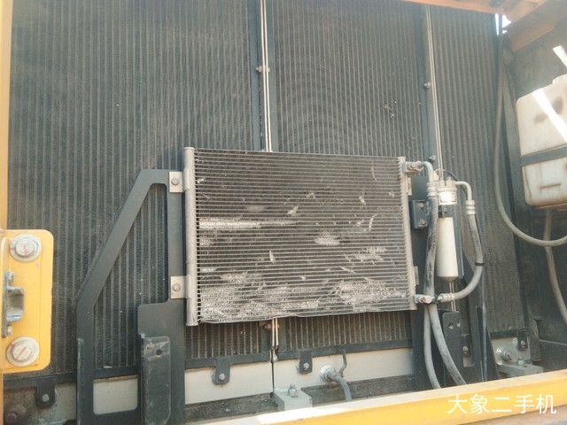 徐工 XE370CA 挖掘机