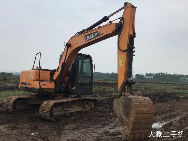 三一重工 SY135C-9 挖掘机