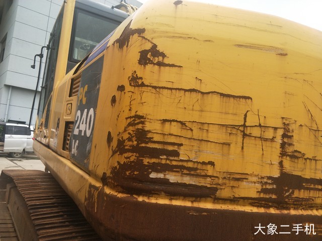 小松 PC240LC-8 挖掘机