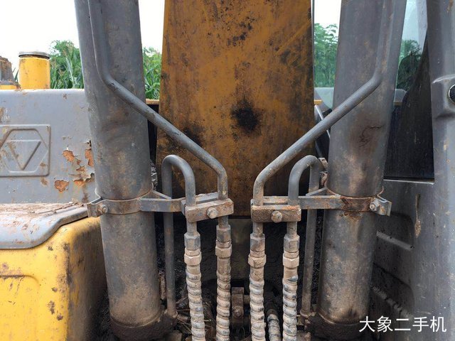 徐工 XE135B 挖掘机