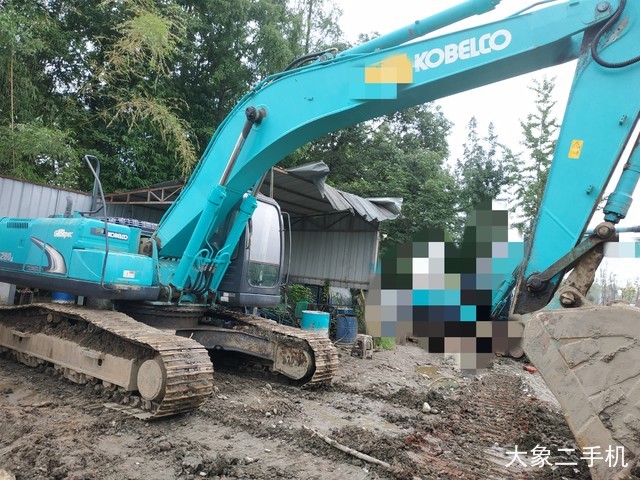 神钢 SK260LC-8 挖掘机