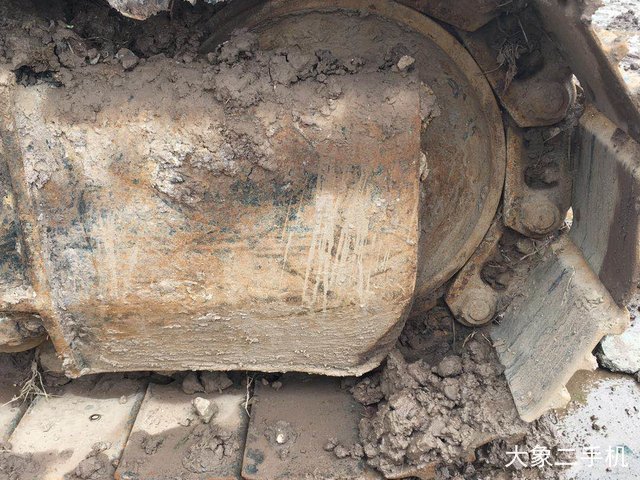 现代 R150LC-7 挖掘机