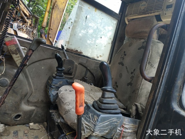 雷沃重工 FR65-7 挖掘机