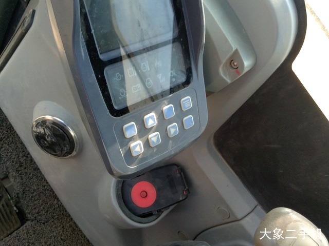 徐工 XE60D 挖掘机