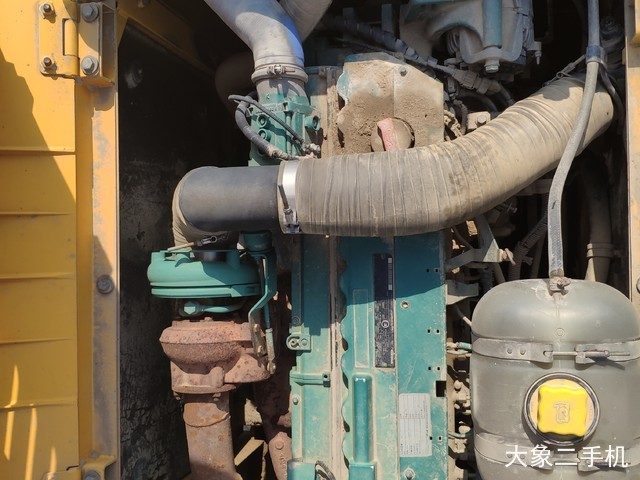 沃尔沃 EC240BLC 挖掘机