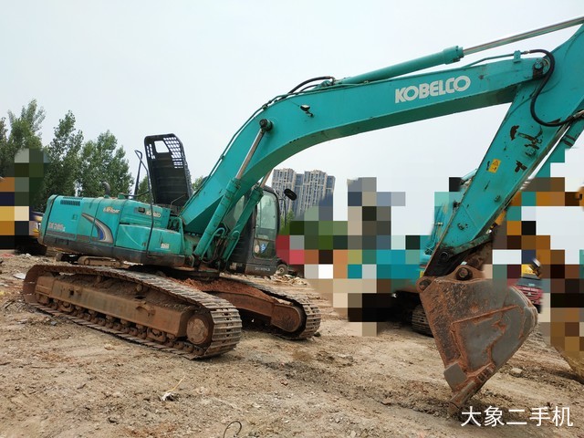 神钢 SK260LC-8 挖掘机