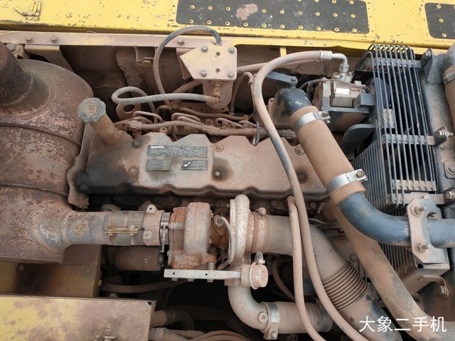 小松 PC240LC-8 挖掘机