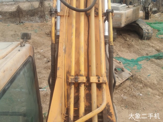 三一重工 SY335C 挖掘机